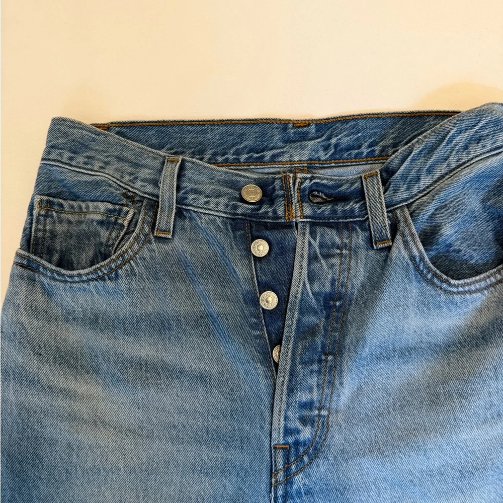 Levi's Women's Blue High Rise Jeans - Picture 5 of 5